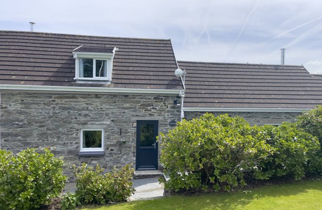 Cabin ∙ 3 bedrooms ∙ 6 guests