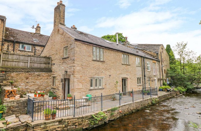 Cabin ∙ 4 bedrooms ∙ 8 guests