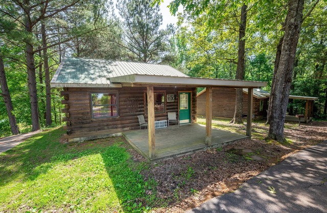 Cabin 5 at Fishtale Lodge