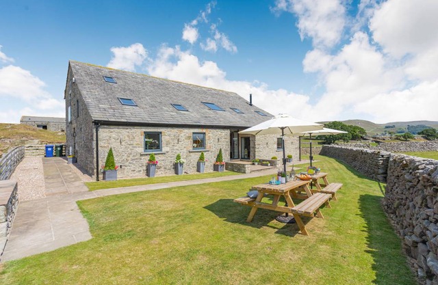 Cabin ∙ 5 bedrooms ∙ 12 guests