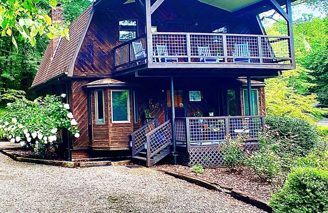 Cabin + Apartment - Walk to Lake Junaluska Smoky Mountains - Convenient