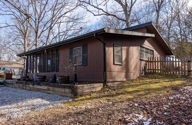 Cabin in the woods close to Table Rock Lake