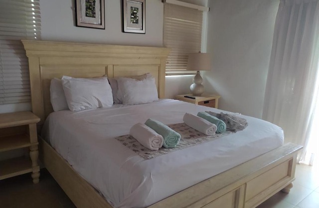 Cadaques Caribe Apartment 2 Bedroom, Private Beach