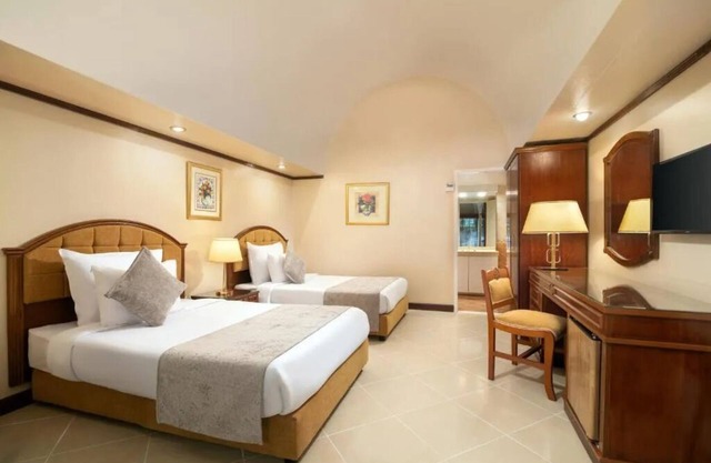 Cairo Resort with Splash Zones, Spa & Cultural Discoveries l 4 Comfortable Rooms