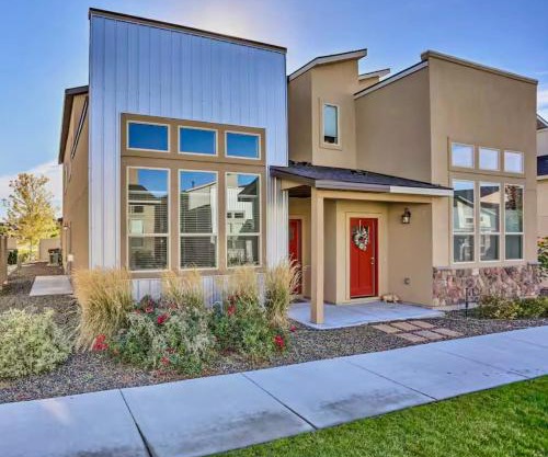 Cajun King Townhome Village