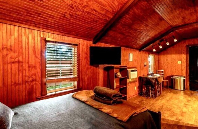 Cajun Stays – Cozy Haven | Studio Rental Near Downtown Lafayette, LA