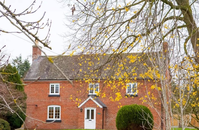 Calcot Farmhouse in Montgomery