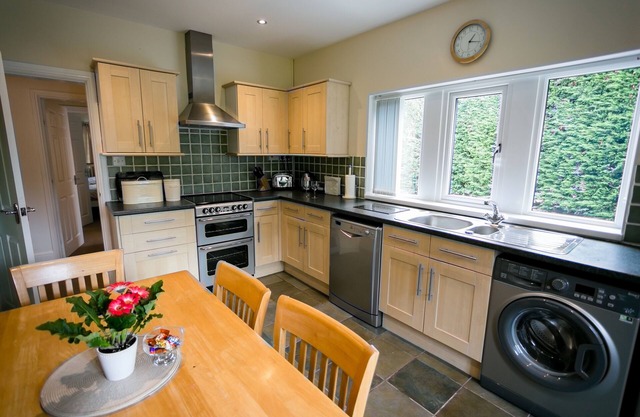 Calder Cottage in The Ribble Valley, Whalley, Lancashire - Sleeps 4