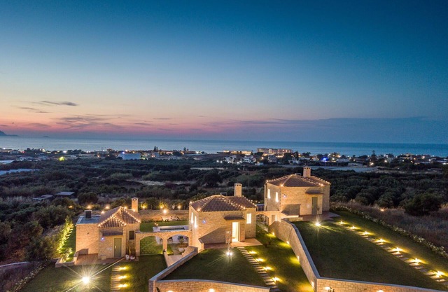 CALDERA THEROS VILLAS