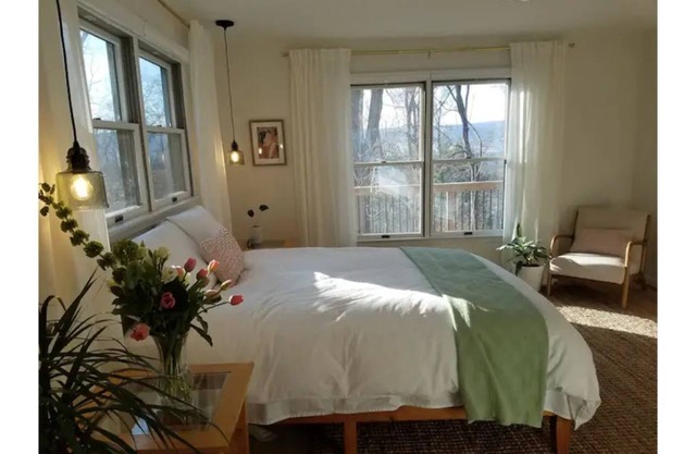 Cali's Mountain Hideaway - Peaceful Luxury Awaits!