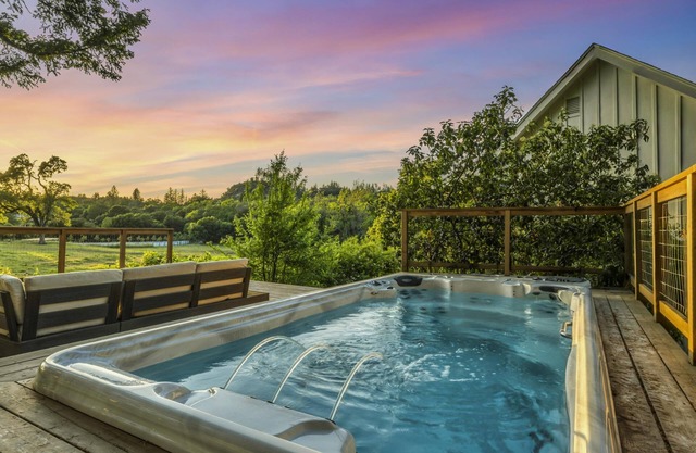 Calistoga Cottage | A Wine Country Escape