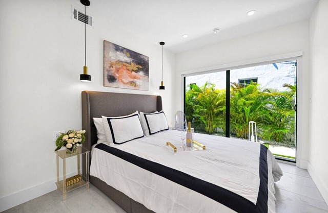 Calm Miami Oasis -Secluded Patio