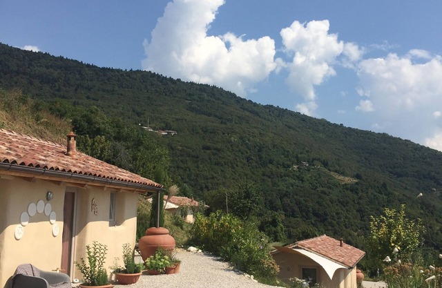 Calvenere cottage detached studio apartment