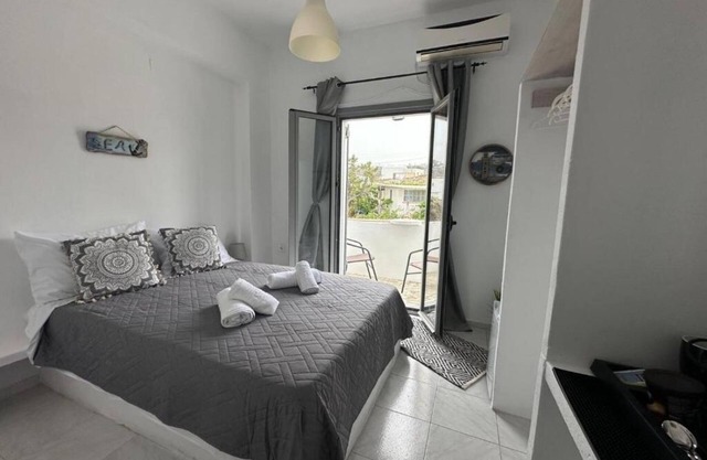 Calypso Heaven : Double Room with Balcony