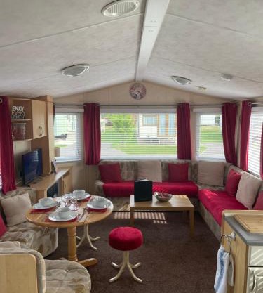 Calypso Hot Tub Breaks Tattershall Lakes Pet Friendly