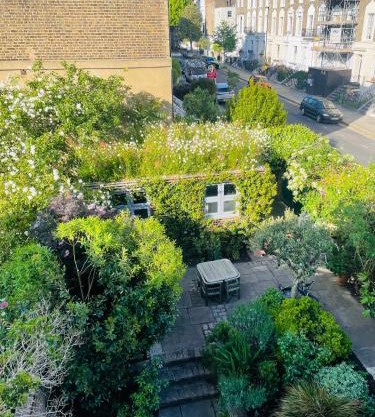 Camden Town Garden Cabin