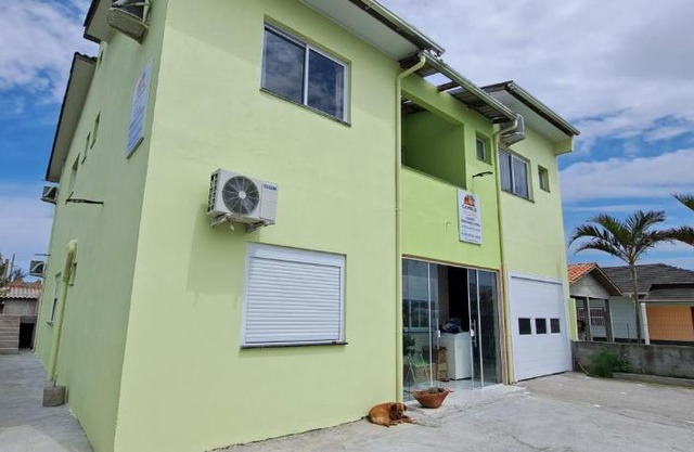Camelo locação de Suítes Individuais Pousada com Cozinha e Sala Compartilhada
