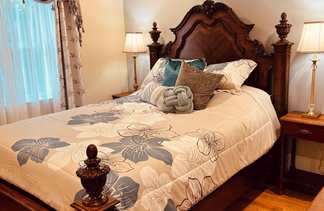 Cameron Grace Brand New 1BR 1BA apt downtown Winchester