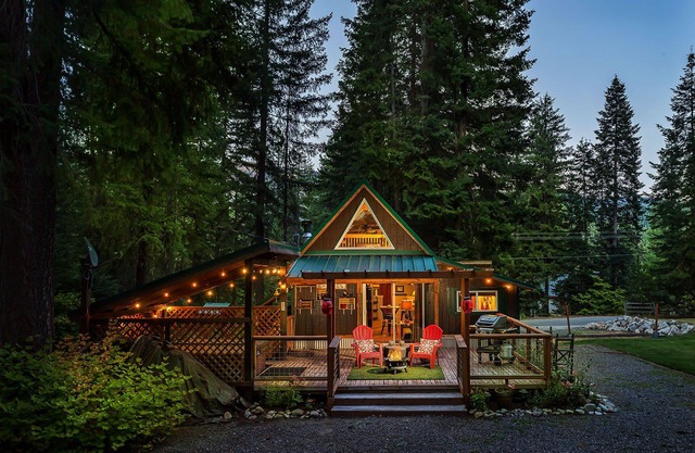 Camp David-12% Off Last Minute, Hot Tub, Deck, BBQ