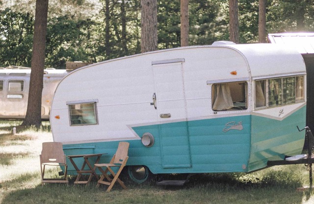Camp Elsewhere Vintage Shastas