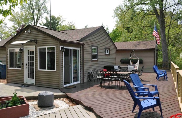 Camp Serenity - Quaint Cottage on Sandy Pond Inlet