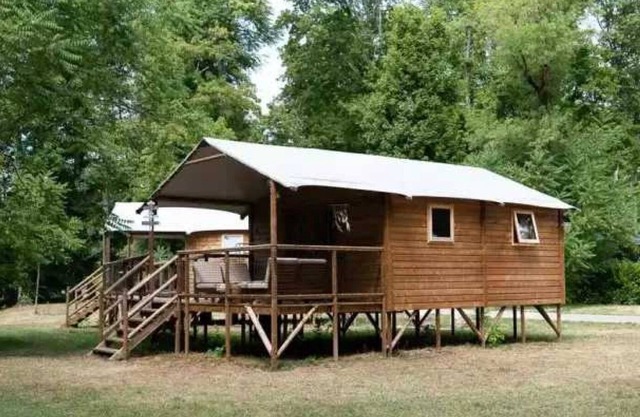 Camping 2 étoiles - Piscine - eeceae