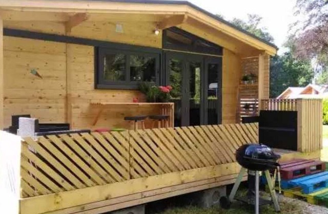 Camping 2 étoiles - Piscine - eeceaf