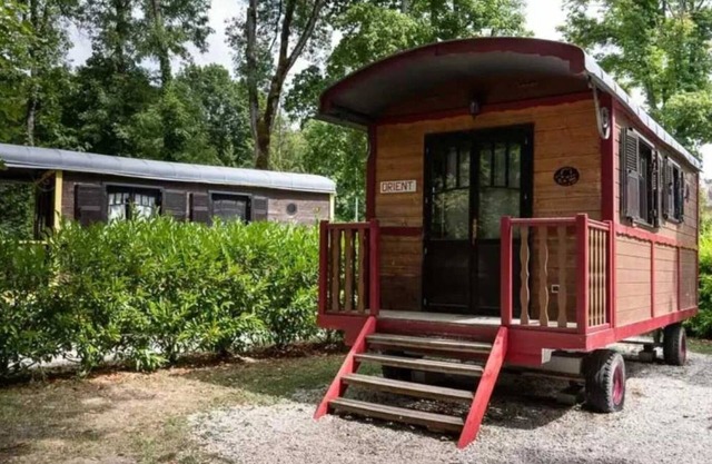 Camping 2 étoiles - Piscine - ccagiea
