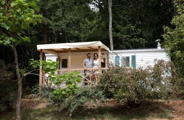 Camping 3 étoiles - Piscine - eehcdi