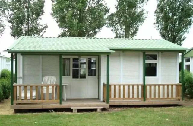 Camping Fontaine Du Roc* - 4 room cottage 6 people