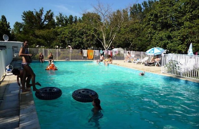 Camping Le Mouliat* - 4-room mobile home for 6 people