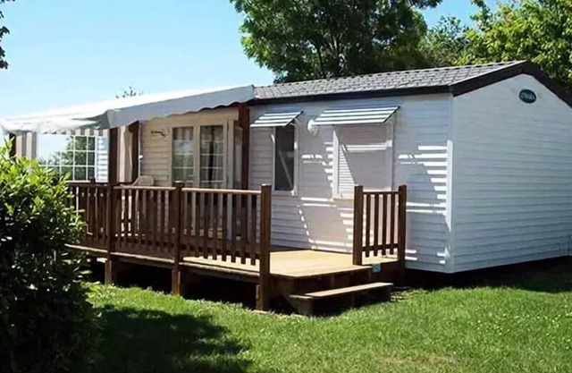 Camping Le Roc * - Mobile Home Confort Tanchet - 3 Bedrooms - 32 m² 6 people
