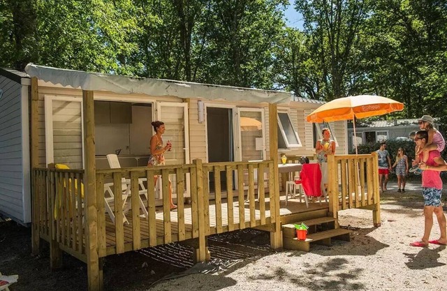 Camping Le Soleil de Saint-Sieu * - Comfort XL mobile home 3 rooms 4 people