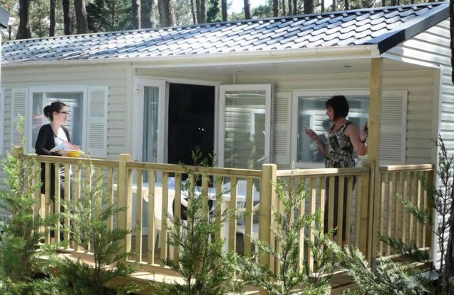 Camping Le Vieux Port ***** - Mobile Home 4 Rooms 6/7 People