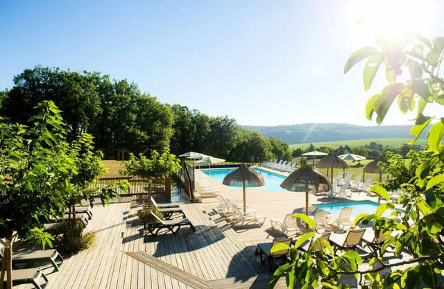 Camping maeva Respire Domaine Les Pastourels * - Chalet 3 Rooms 6 People (5 adults + 1 child -12 years old) + TV