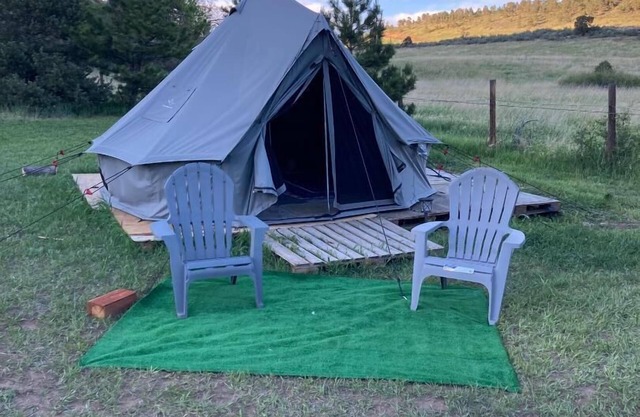 Camping site , YURT, Red Rocks Amphitheater, HIKING .Mt. Vernon Ranch House