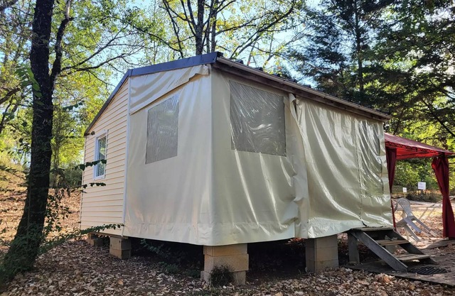 Campsite Bastides* - Tithome 3 rooms 4 people Without Sanitary facilities