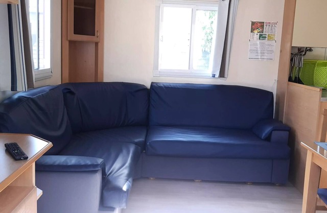 Campsite Les Jardins d'Estavar* - 3 room mobile home 4 people