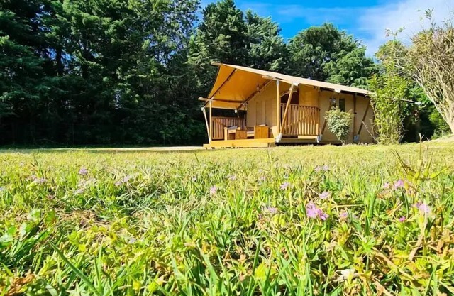 Campsite Les Micocouliers * - Lodge Yala 3 Rooms 5 People