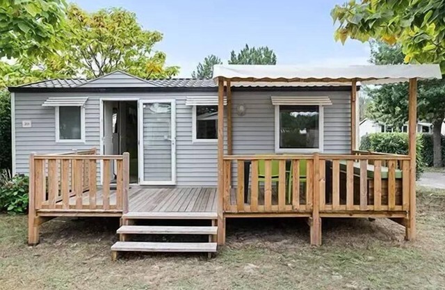 Campsite Parc des Roches * - Classic 4-room mobile home for 6 people