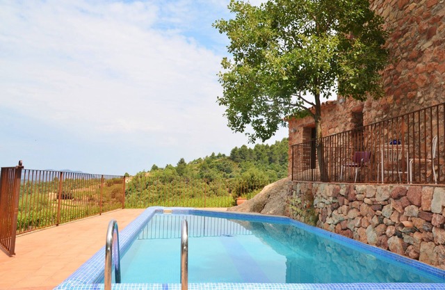 Can de Quima - A beautiful house with pool located at the homeowner's vineyards