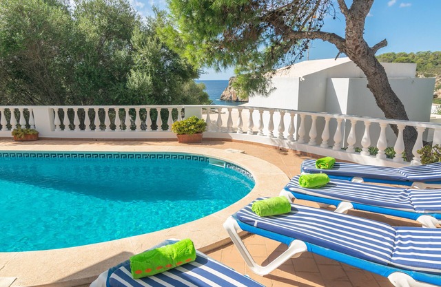 CAN JAUME 10 - Villa very close to the sea, with private pool and free WiFi.