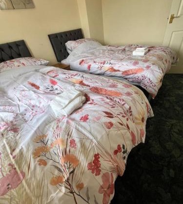 Canal Way- Cozy 3-Bed House