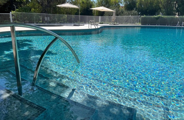 CANNES low California LUXURY T2 65M2, SWIMMING POOL, PARKING NEAR CROISETT