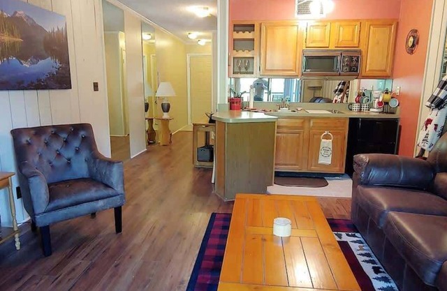 Canyon Creek Condo #105