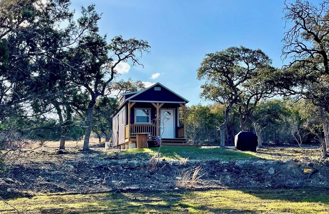 Canyon Lake Cozy Escape - Cabin 3