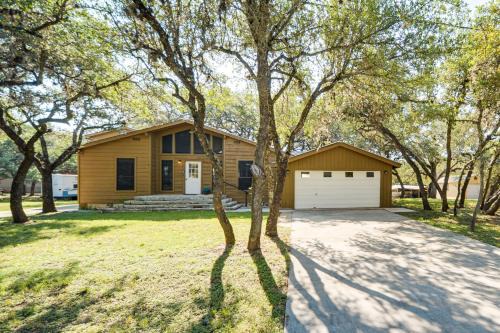 Canyon Lake House with Porch, Views and Private Gazebo