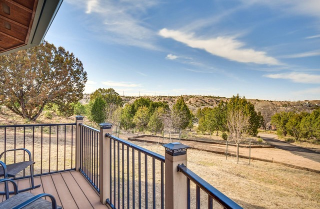 ‘Canyon Rim Retreat’ w/Private Yard & Hot Tub!