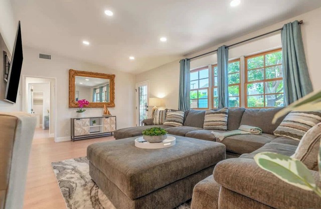 Canyon Treehouse Summ