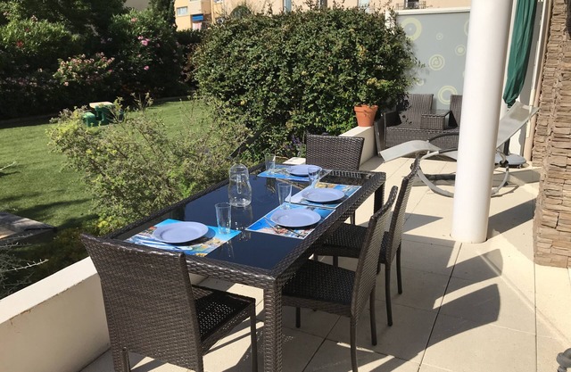 CAP SUD *. PMR access. Terrace. GARDEN. Parking. All on foot